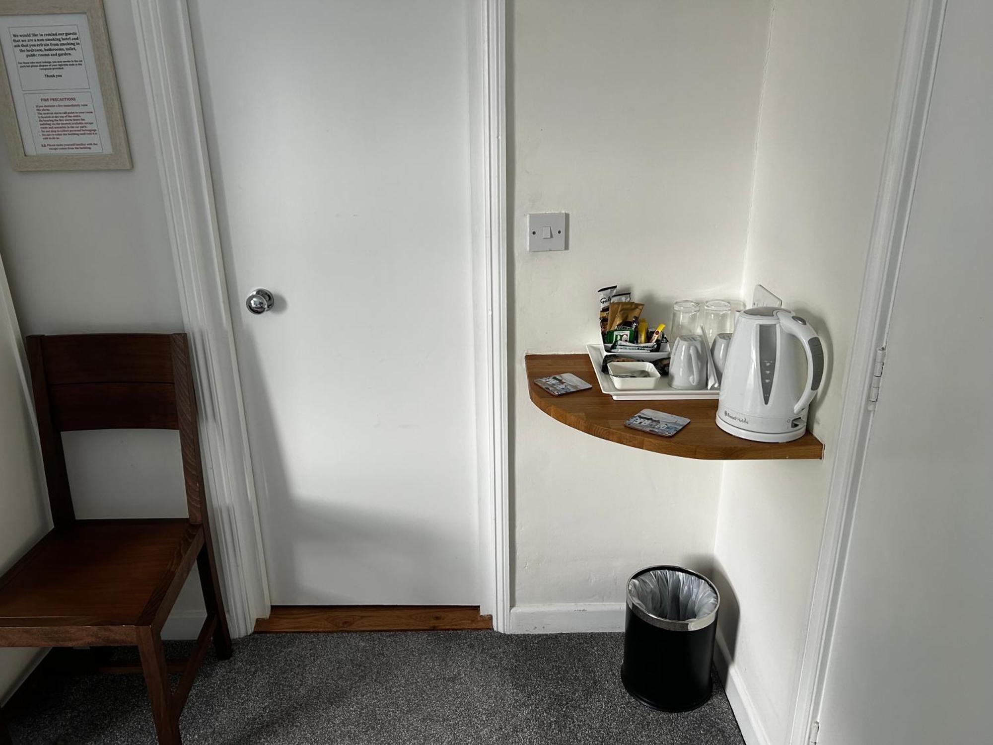 Amber House Hotel Пейнтон Экстерьер фото