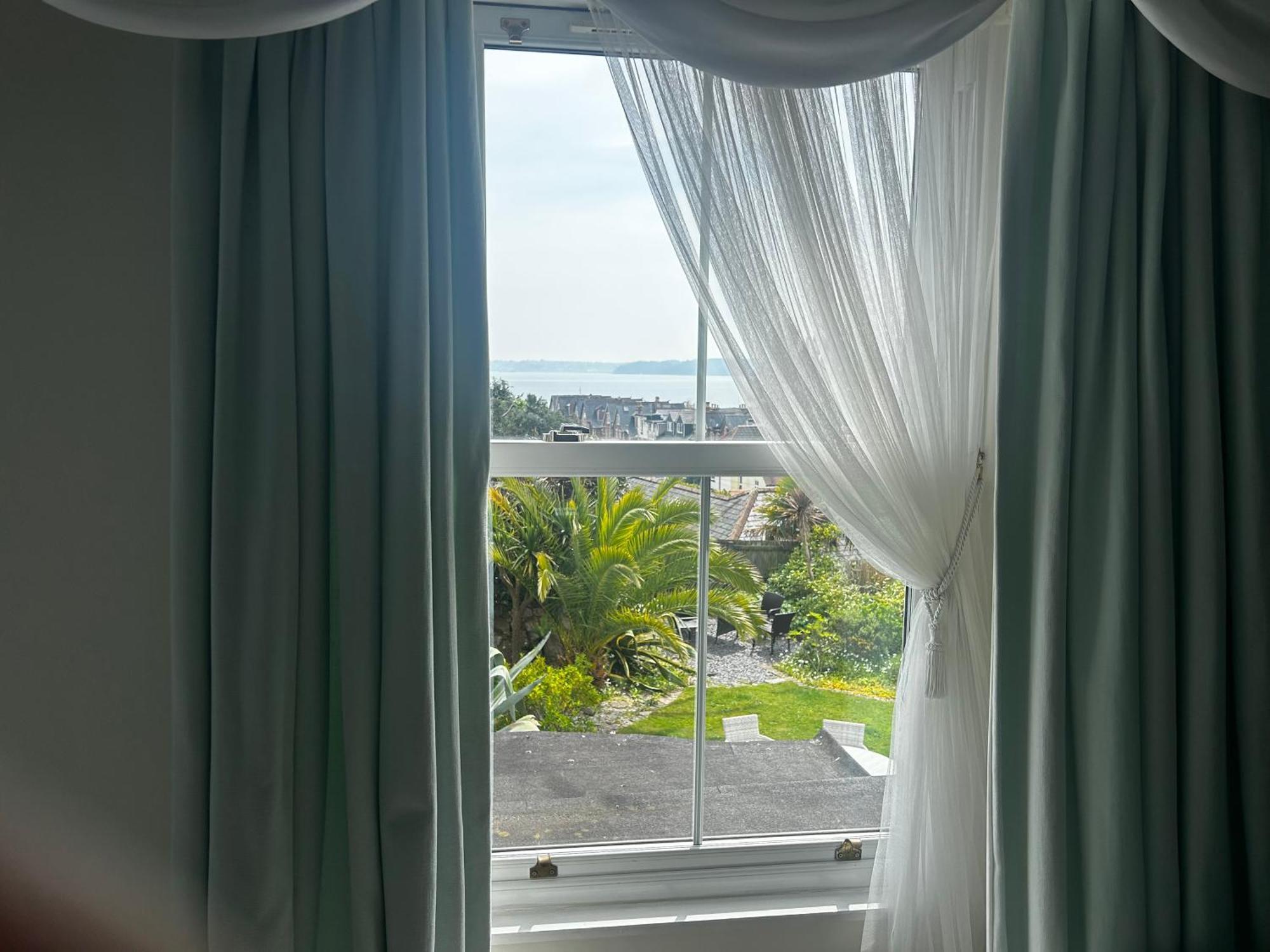 Amber House Hotel Пейнтон Экстерьер фото